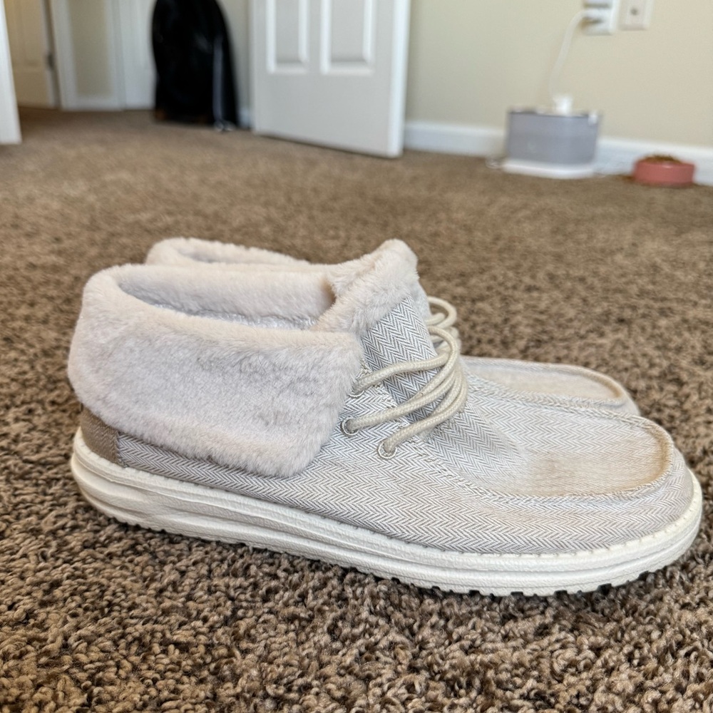 Women’s fuzzy Hey Dude slip on shoe
